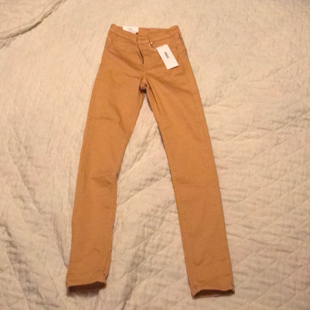 H&M’s Mustard yellow skinny jeans